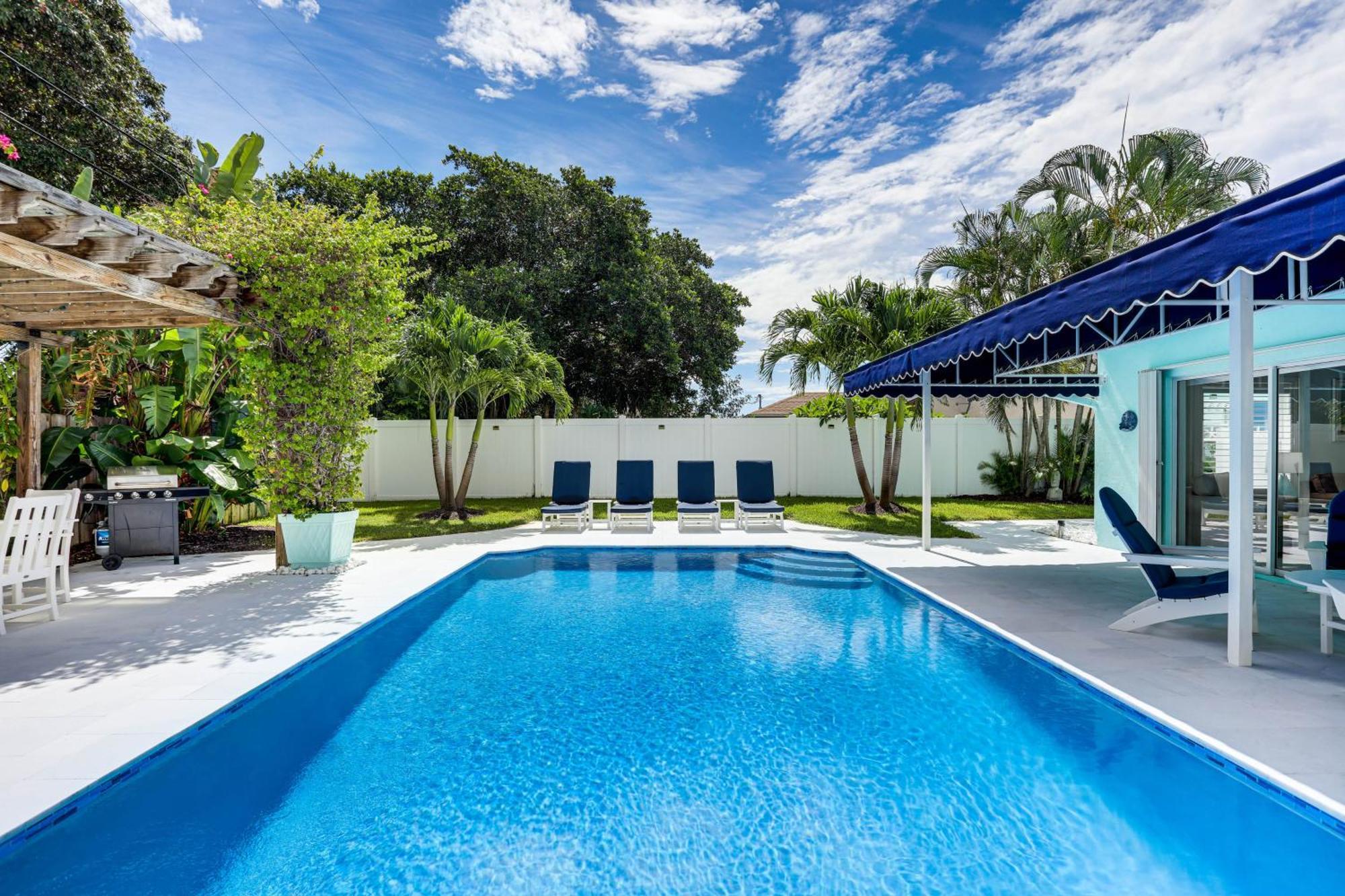 Coastal Villa With Private Yard And Heated Pool! North Palm Beach Exteriör bild