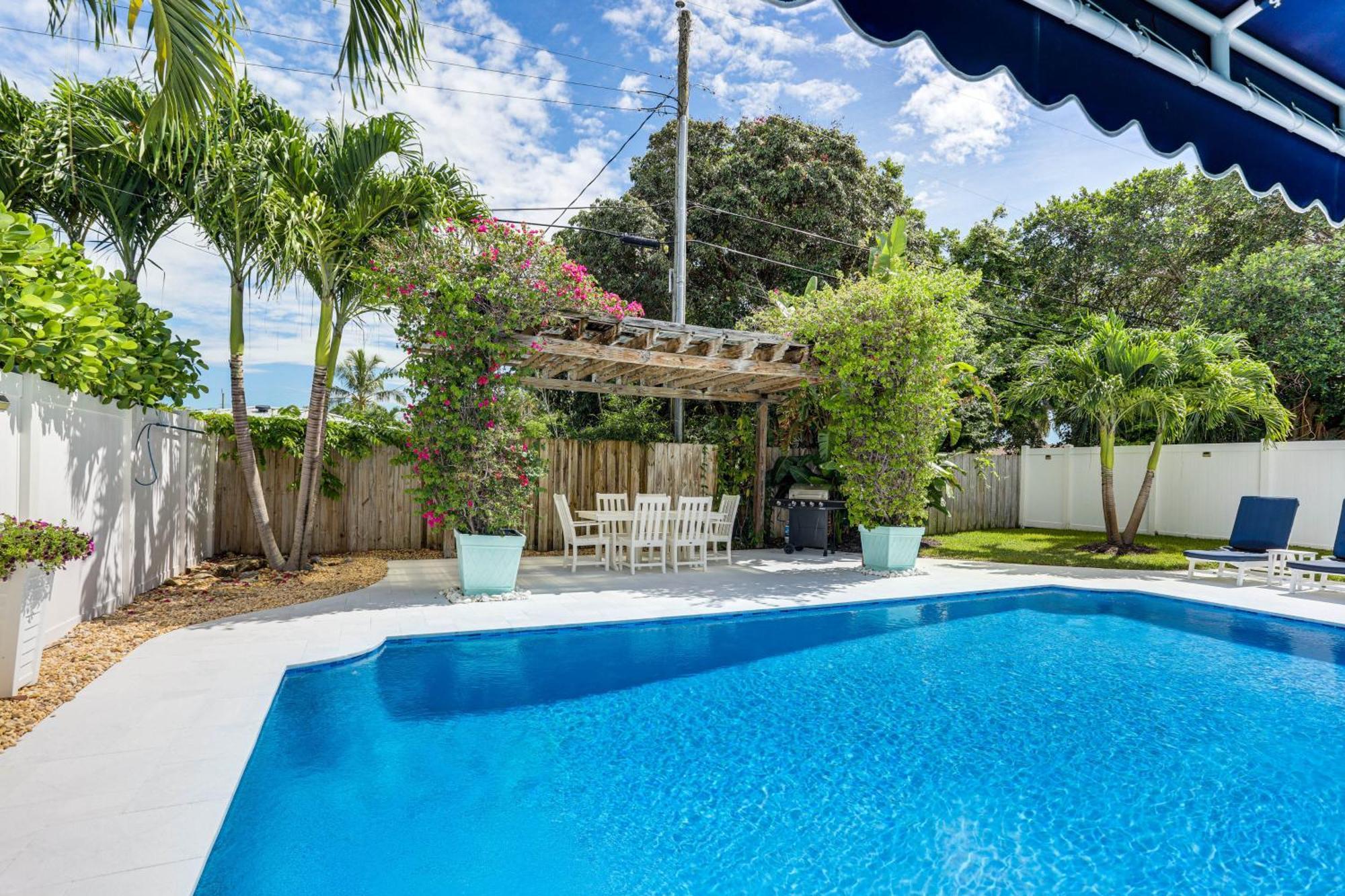 Coastal Villa With Private Yard And Heated Pool! North Palm Beach Exteriör bild