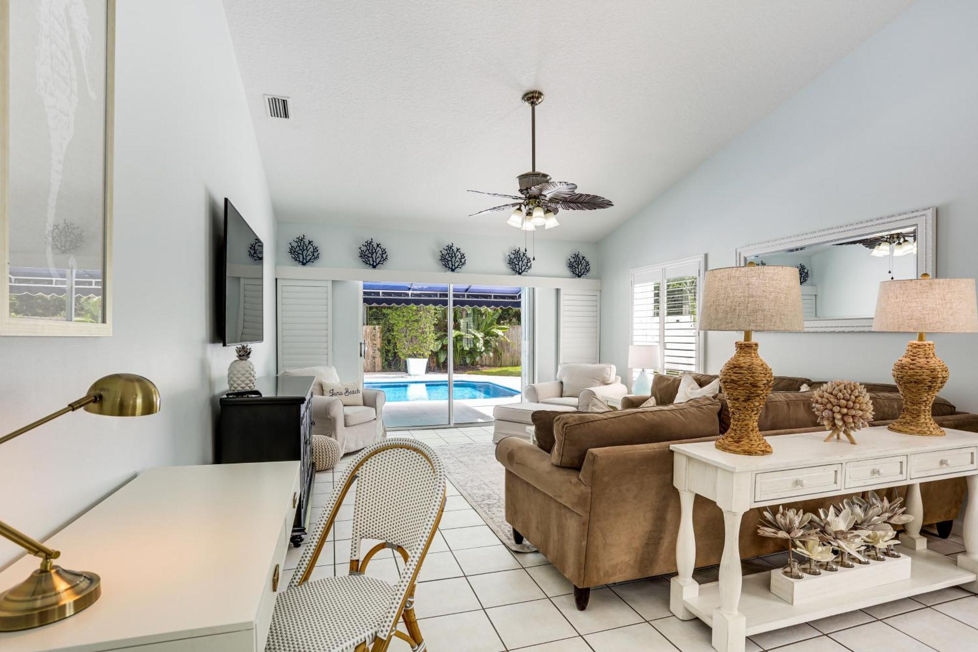 Coastal Villa With Private Yard And Heated Pool! North Palm Beach Exteriör bild
